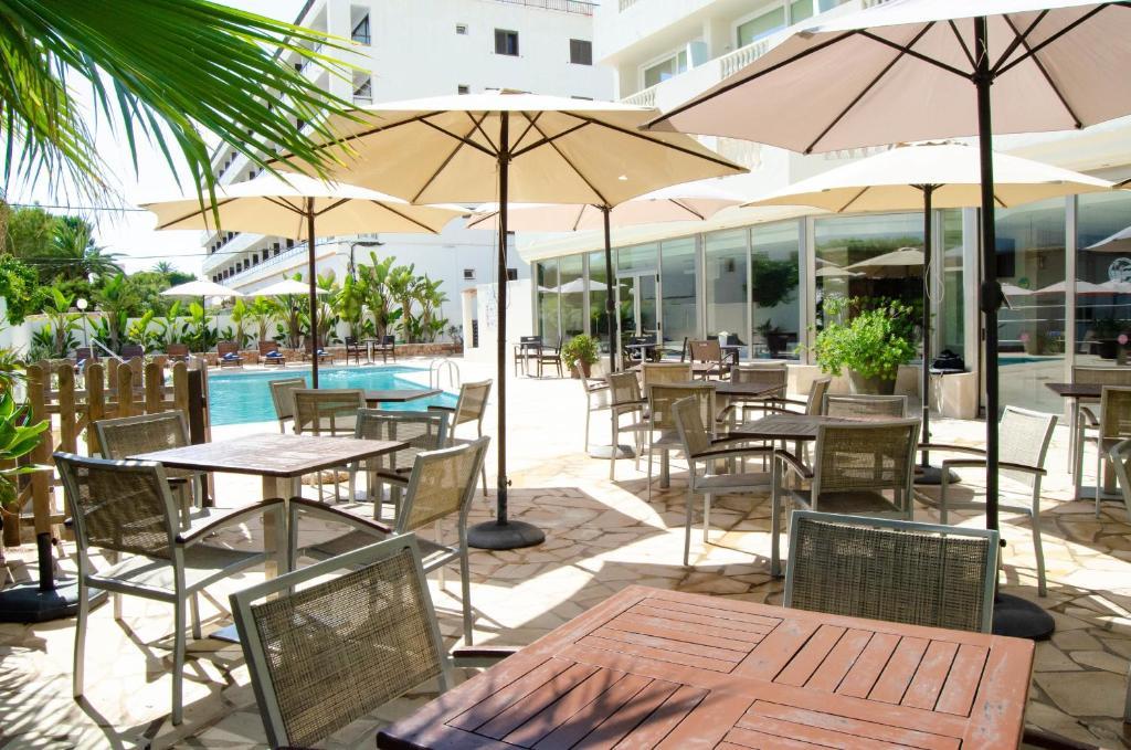 Fergus Paraiso Beach - Adults Only مدينة إيبيزا المظهر الخارجي الصورة